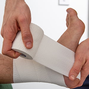 Rehabzone Tear Light Elastic Adhesive Bandage 7.5cm x 6.9m Box of 16 Rolls (White) - Image 4